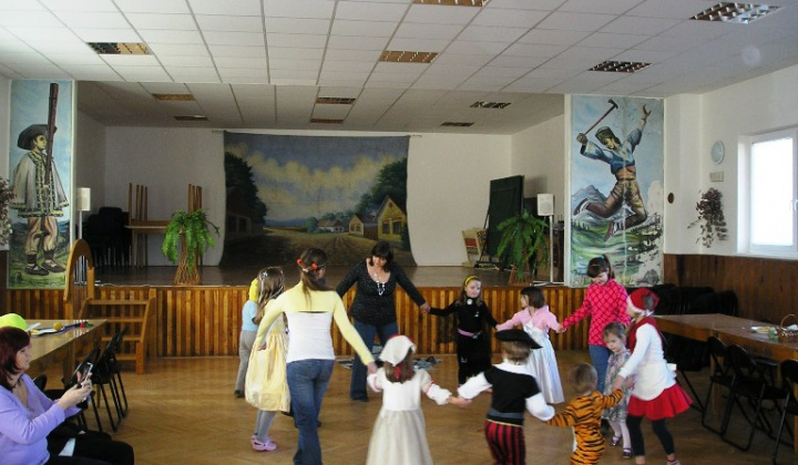 3. fotografia fotogalérie Kultúra a šport / Detský karneval masiek
