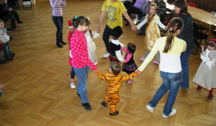 6. fotografia fotogalérie Kultúra a šport / Detský karneval masiek
