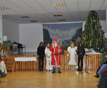 Kultúra a šport / Stretnutie s Mikulášom pri vianočnom stromčeku